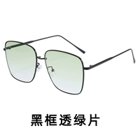 Черная рама прозрачная зеленая пленка