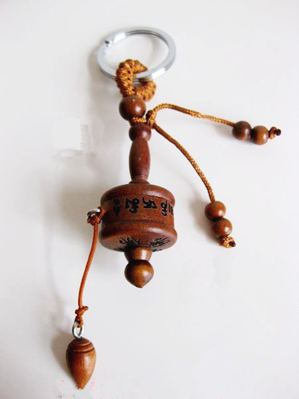 Peach carved six words to run the key button car hanging package decoration of safe couple auspicious gift