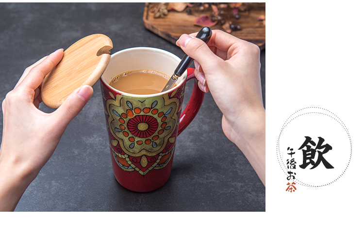 The National high wind ceramic cup high - capacity couples are drinking a cup of coffee cup mark cup with cover with a spoon