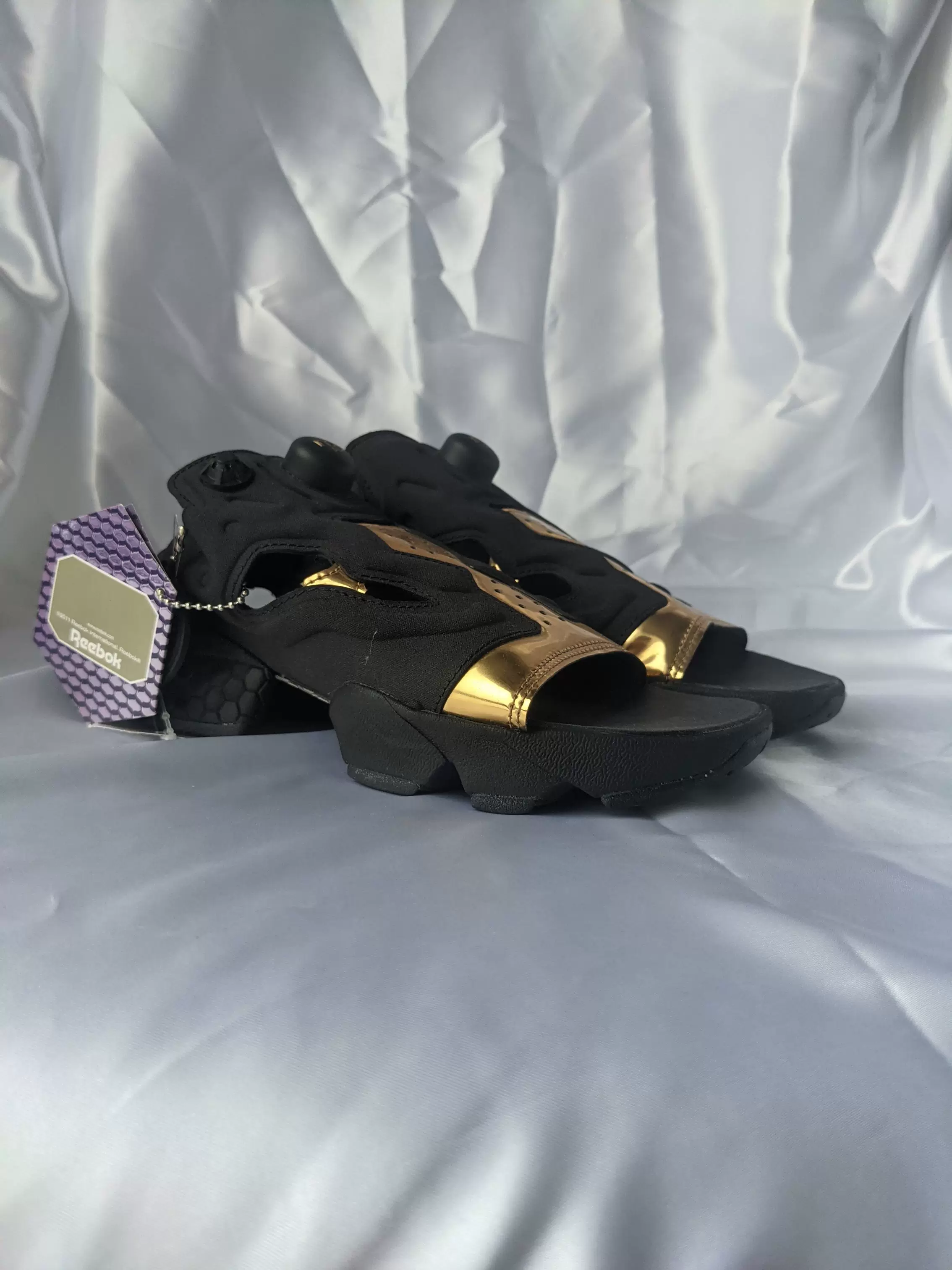Ruobu Reebok Instapump Fury Сандалии Магги Спортивные тапочки BD3184