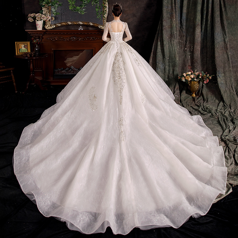 Long -sleeved main gauze wedding dress 2023 new bride palace style V -neck tail winter heavy work high -level sensory female summer Long -sleeved main gauze wedding dress 2023 new bride palace style V -neck tail winter heavy work high -level sensory female summer