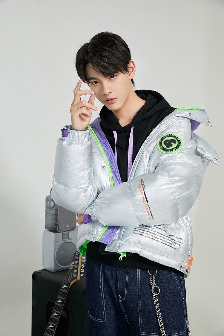 JackJones/杰克琼斯 田鸿杰同款 男士亮面工装款羽绒服 图2
