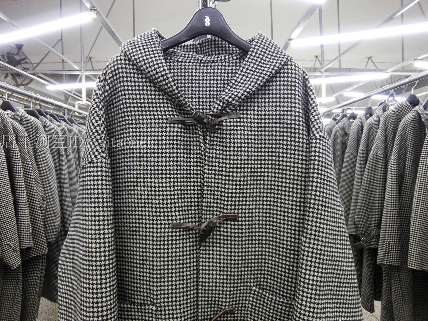 Áo len lông cừu mới được may bằng tay Hàn Quốc áo len cashmere trùm đầu có khóa sừng trong đoạn dài thả vai nữ - Accentuated eo áo áo khoác dạ nữ hàn quốc