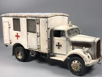 FOV 1:32 German Army 4X4 Field Ambulance Winter snow heavy old coating Soviet-German Battlefield Alloy