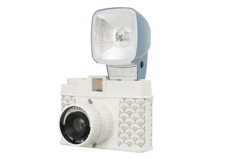 Máy ảnh LOMO Diana F + Hong Meow Nhật Bản Peace Edition là ra khỏi bản in ấn bản giới hạn instax trà sữa