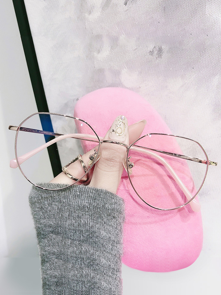 Pure titanium irregular myopia glasses female net red models can be matched with large round face makeup eyes small red book male tide