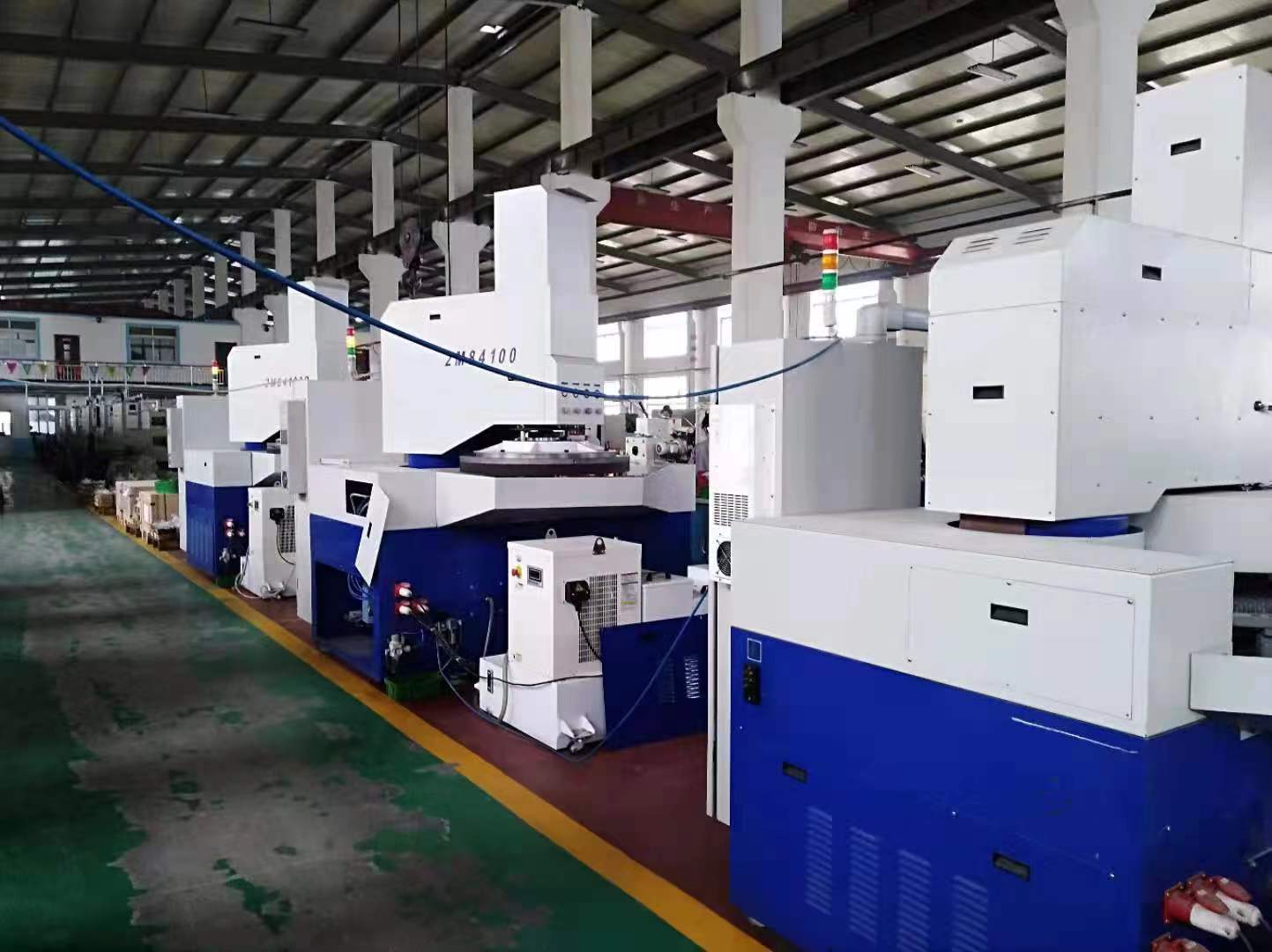 单面研磨机的平面精度也是独特高的