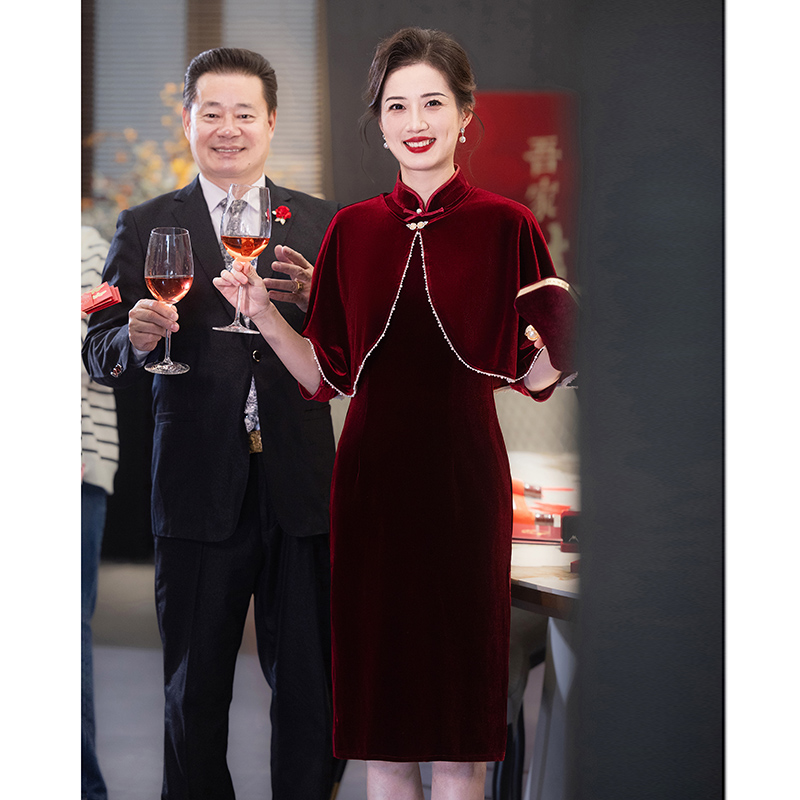 气质款高端礼服，妈妈喜装婚宴婆婆必备，中国风长丝绸中式新女款旗袍年轻！👗✨