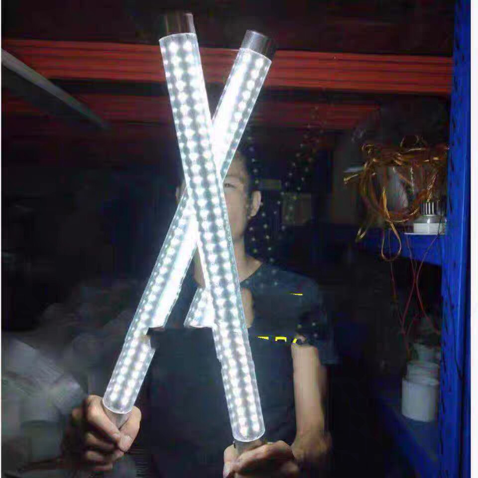 Bar KTV Nightfield Atmosphere Props Lengthened Pops Butterfly Luminous Flash Stick LED Out Wine Bar Champagne Stick