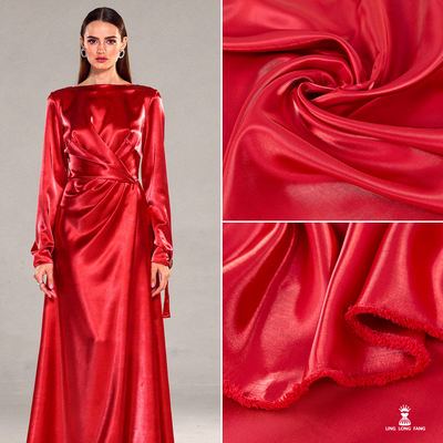 Red liquid water-reflective satin fabric, reflective dress, wedding dress decoration background fabric, designer clothing fabric