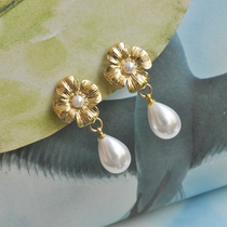 (autumn home) Fave retro minimalist Temperament Pearl Flowers without ear clip 925 silver needle ear nail