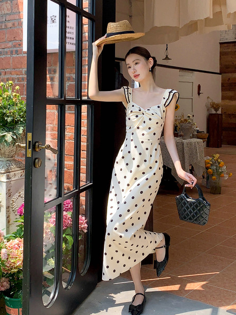 Xxning French Retro Polka Dot Dress with Small Flutter Sleeves for Women, Autumn Sweet and Elegant Slim-Fit Over-The-Knee Long Dress