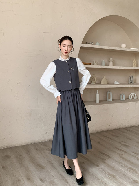 Xxning French Court Style Bow-Decorated Vest and Skirt Set, Feminine, Slimming and Fashionable Two-Piece Set