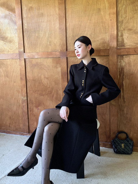 Xxning Rich Lady Style Lapel Waist-Cinching Woolen Coat, Autumn Chanel-Inspired High-End Designer Jacket