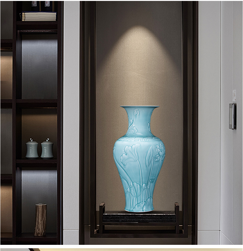 Jingdezhen archaize yongzheng shadow blue its YunLongWen ceramic vases, Chinese style living room decorations landing place