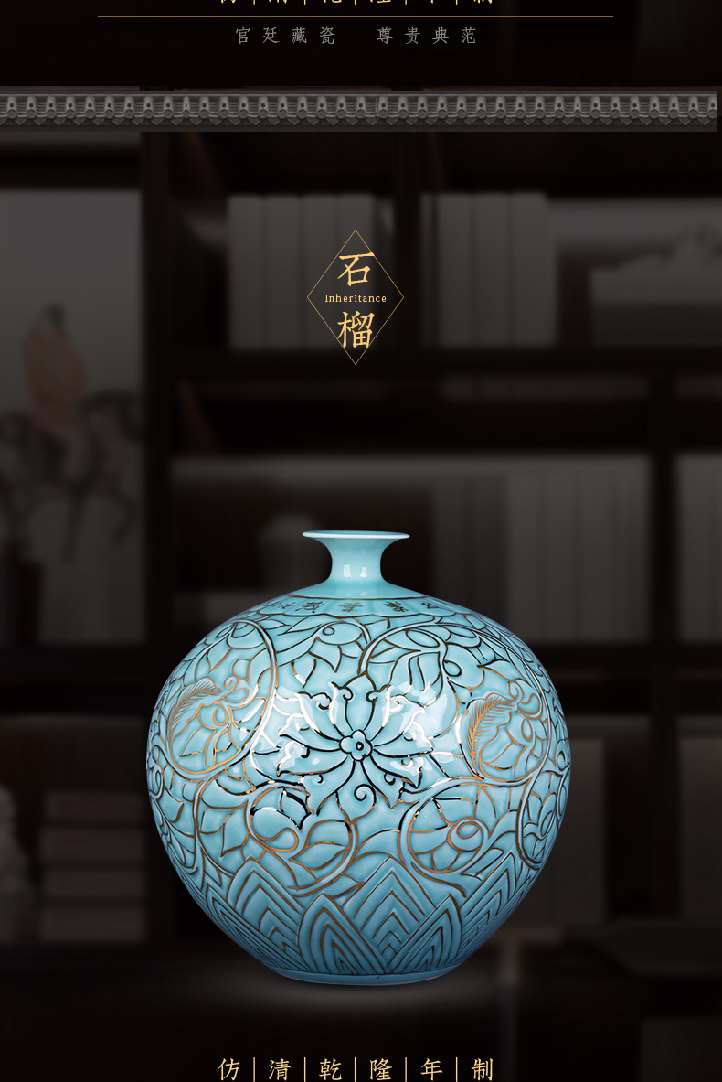 Jingdezhen ceramic masters paint shadow blue bottle pomegranate bottle furnishing articles Chinese rich ancient frame sitting room adornment flower arrangement