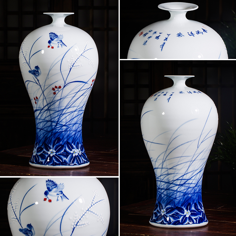 Jingdezhen ceramic pomegranate hand blue and white porcelain vases, flower arrangement sitting room place Chinese master home porch decoration