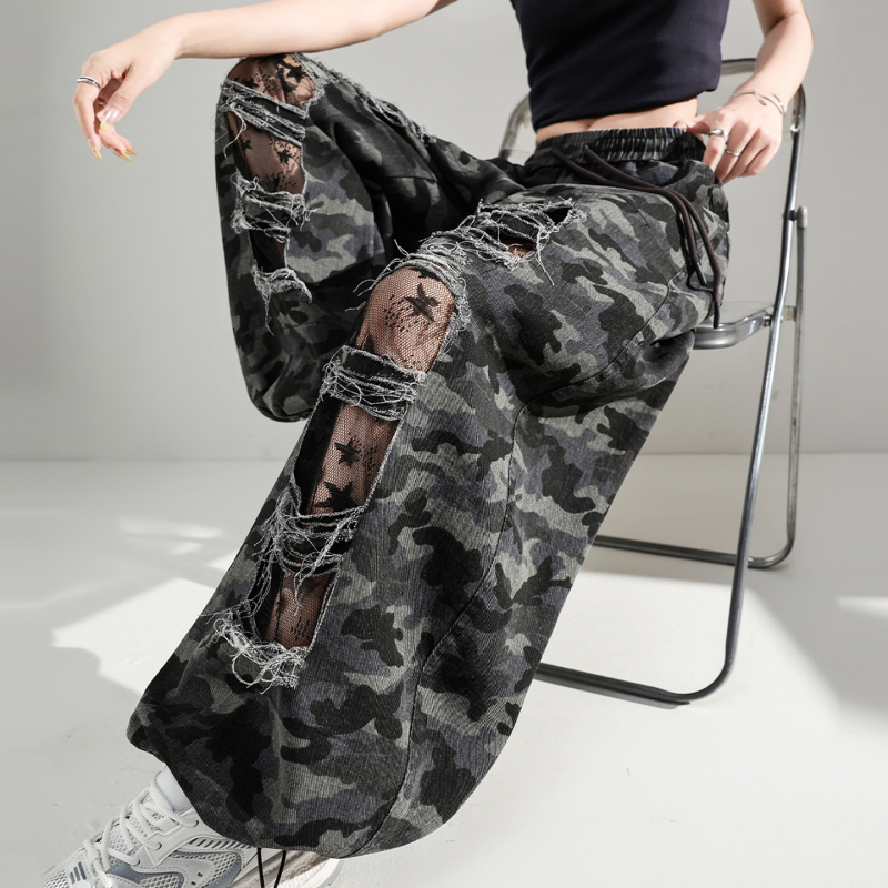 American Retro Camouflage Ripped Cargo Pants for Women, Summer Thin High-Waisted Loose Wide-Leg Lace Spliced Scimitar Sweatpants