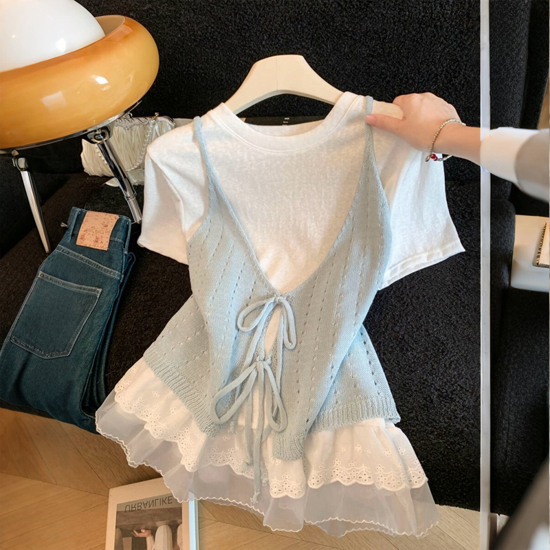 French-Style Lace Patchwork Knit Camisole Two-Piece Set for Women, Summer 2026 New Model, Beautiful and Age-Reducing, Slimming Short-Sleeve Top