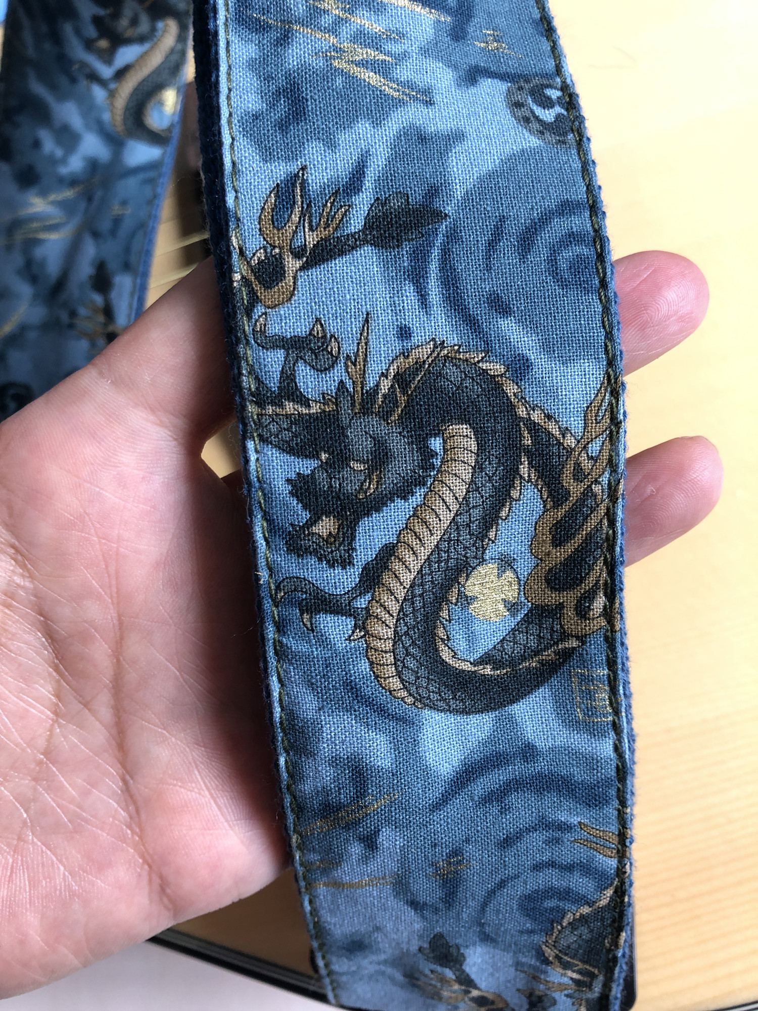 Pure manual widening domineering dragon DRAGON male guitar strap suitable for all types of folk guitar electric guitar