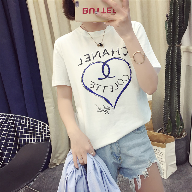 Mùa hè 2018 phiên bản mới của Hàn Quốc khoe vòng cổ mỏng hoang dã yêu in hình trái tim ngắn tay áo thun nữ sinh viên áo phông nữ rộng