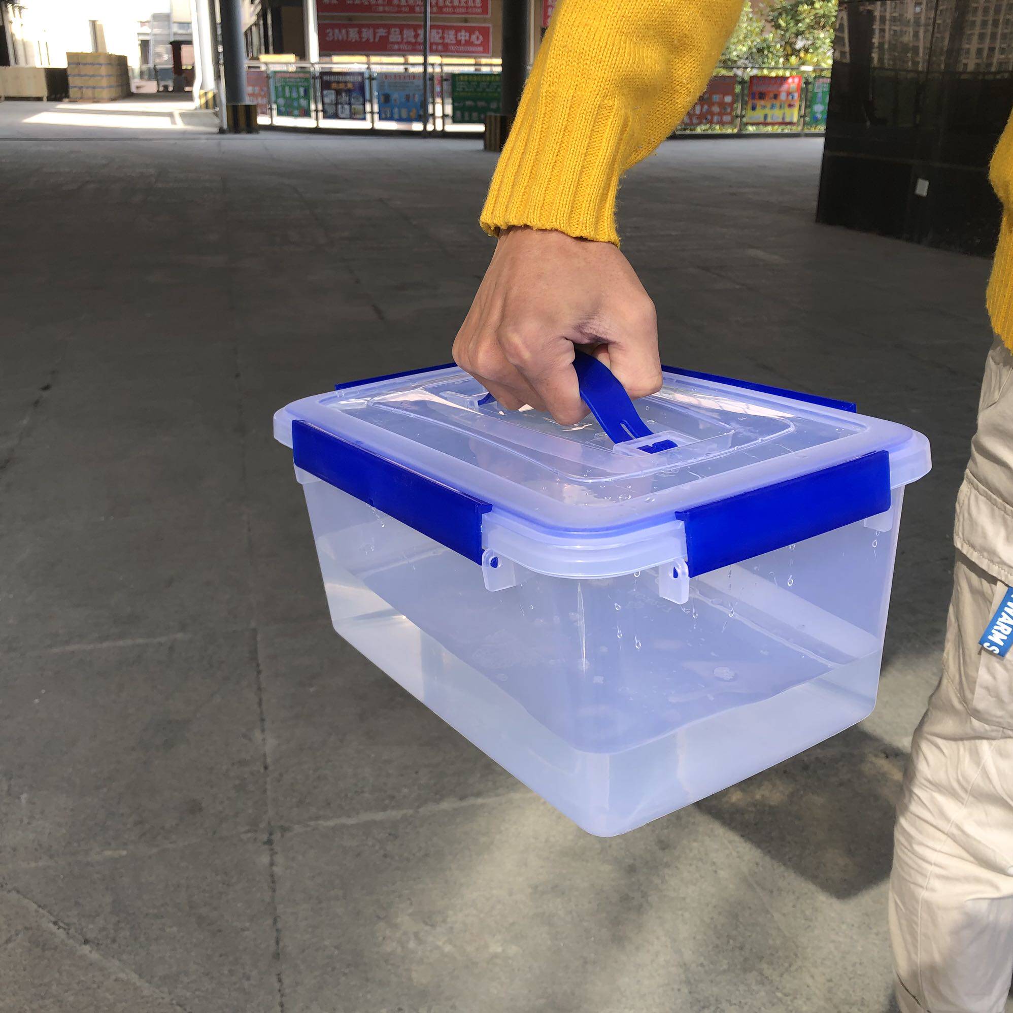 Handheld plastic rectangular fresh box thickening quad button refrigerator container box commercial large-capacity food box