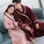 Vỏ bông màu rắn lỏng dày ấm đôi vợ chồng flannel áo ngủ phụ nữ mùa thu và mùa đông nam áo choàng lông cừu san hô quần áo ngủ