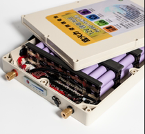 Lithium battery 12V large Rong 18650 cell 60ah80 An 100ah120 high power outdoor waterproof battery