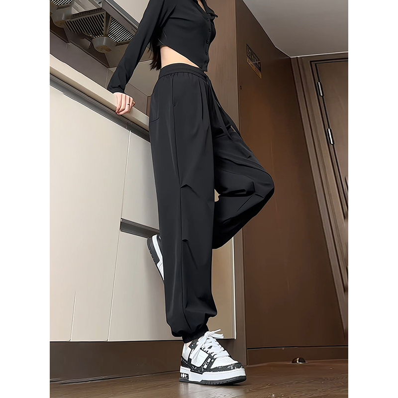 Black Quick-Drying Ice Silk Pants for Men, Summer Loose-Fitting Jogger Casual Sports Pants, American-Style Parachute Nine-Point Pants