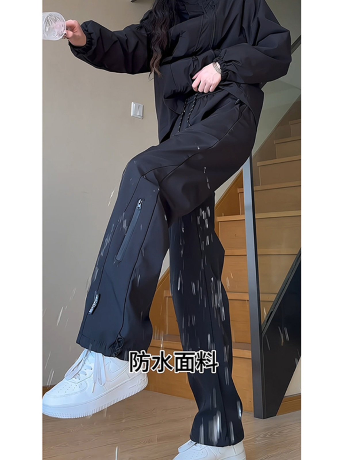 Northeast Cold-Proof Fleece-Lined Softshell Pants for Women, Windproof and Waterproof Outdoor Hiking Cargo Pants, Autumn and Winter American-Style Ski Pants