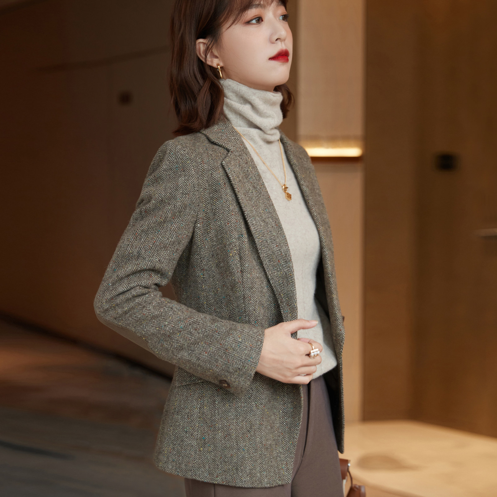 Trendy atmosphere quite sphincter with type 2022 autumn winter new temperament workplace commuter wool suit jacket woman