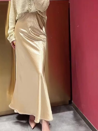 Jupe en satin d'acétate français pour femmes, nouveau tempérament, taille haute, amincissante, haut de gamme, couvrant les hanches, tendance 2025