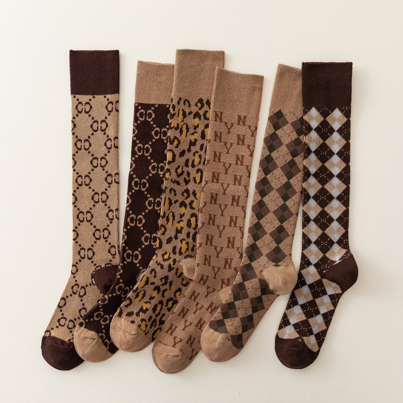 French-Style Trendy Brand C Letter Calf Socks for Women, Double-Needle Autumn and Winter Retro Long Tube Slouchy Socks, Melard Brown Long Cotton Socks
