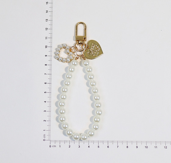 2021 Cute keychain pendant pearl love bag hanging jewelry car key ring bracelet earphone pendant