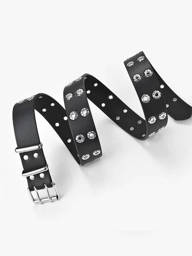 Ремень, небольшие дизайнерские джинсы, в американском стиле, в стиле панк, тренд сезона