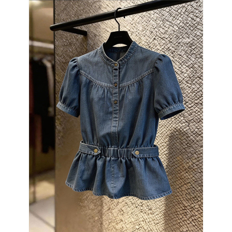 Casual Style, Fashionable and Versatile, Loose-Fitting, Chic Denim Style Puff-Sleeved Shirt for Women, Designed to Be Slim-Fitting and Elegant