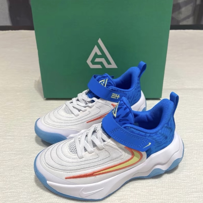Nike Hustle Breathable Velcro Sports Basketball Shoes for Children 6677 8994 1391 0814 Nike Hustle Breathable Velcro Sports Basketball Shoes for Children 6677 8994 1391 0814