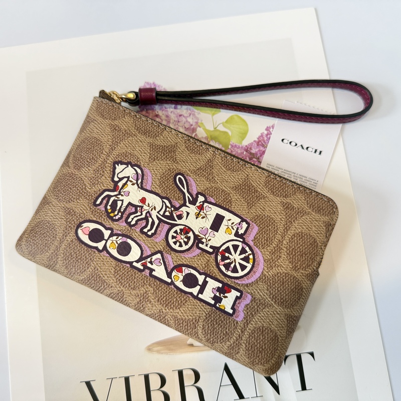 Coach Fashion Classic Horse-Drawn Carriage Series Women's Clutch Bag Coin Purse Handbag Small Size Gift for Girlfriend on Qixi Festival