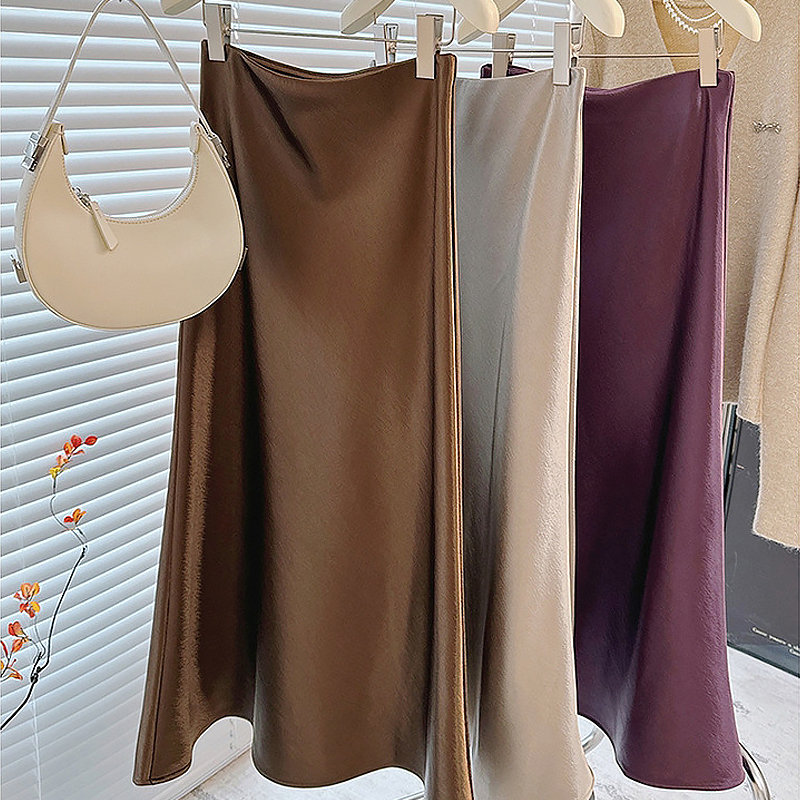 Silky Drape Satin Skirt for Women, New Chinese Style Long Skirt, Autumn New Slim Fit High Waist Bodycon Fishtail Skirt Silky Drape Satin Skirt for Women, New Chinese Style Long Skirt, Autumn New Slim Fit High Waist Bodycon Fishtail Skirt