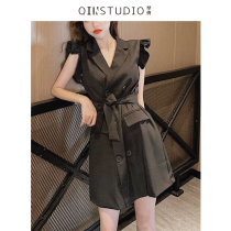 Dress waist thin temperament small flying sleeve summer 2021 new fashion high end French fairy skirt