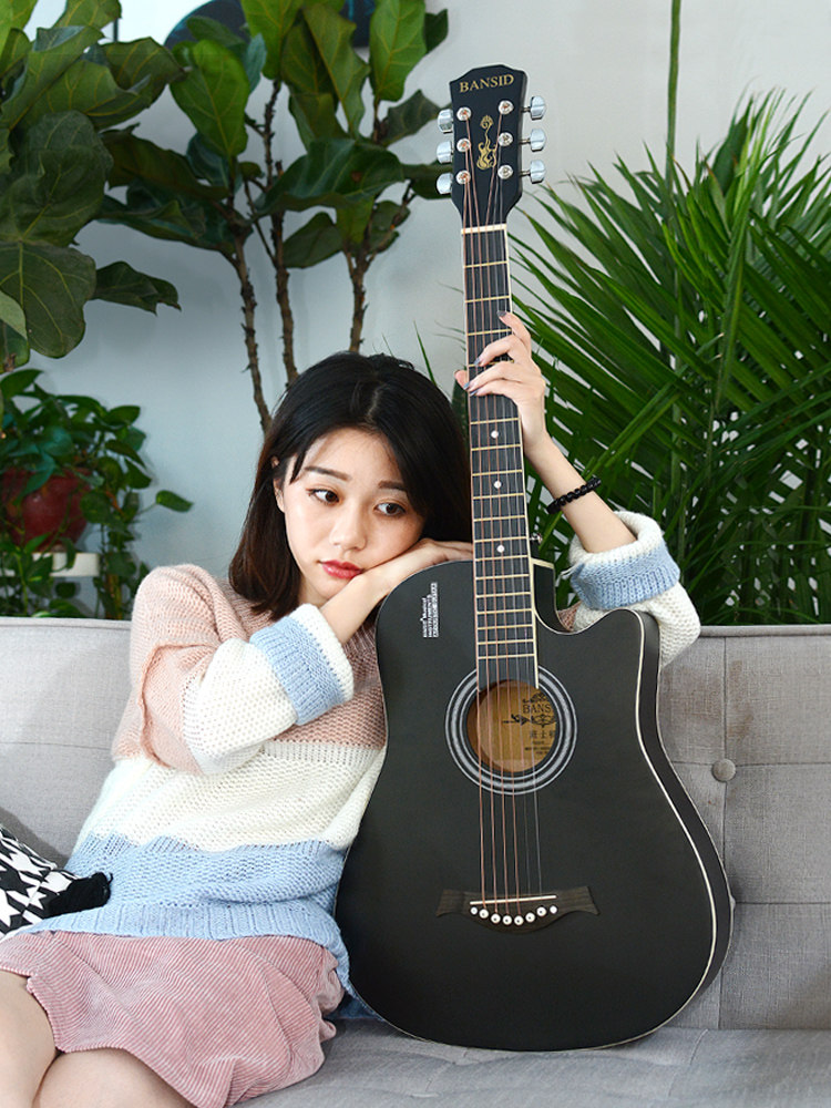 古典吉他大揭秘:适合初学者男女老少的旅行神器!🎸-吉他-古典吉他-淘宝百科网