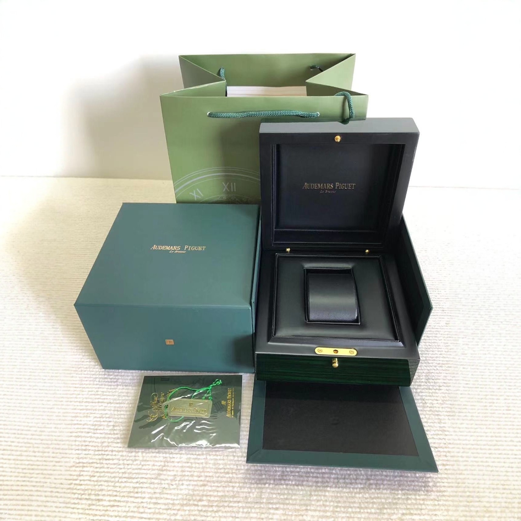 Ap Watch Box Oak Series Watch Packaging Gift Storage Lacquered Wooden Box Full Set Packaging Box Handbag