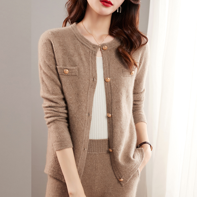 2022 - Winter 2022 new cashmere sweater round edge, loose Korean cashmere knitting coat