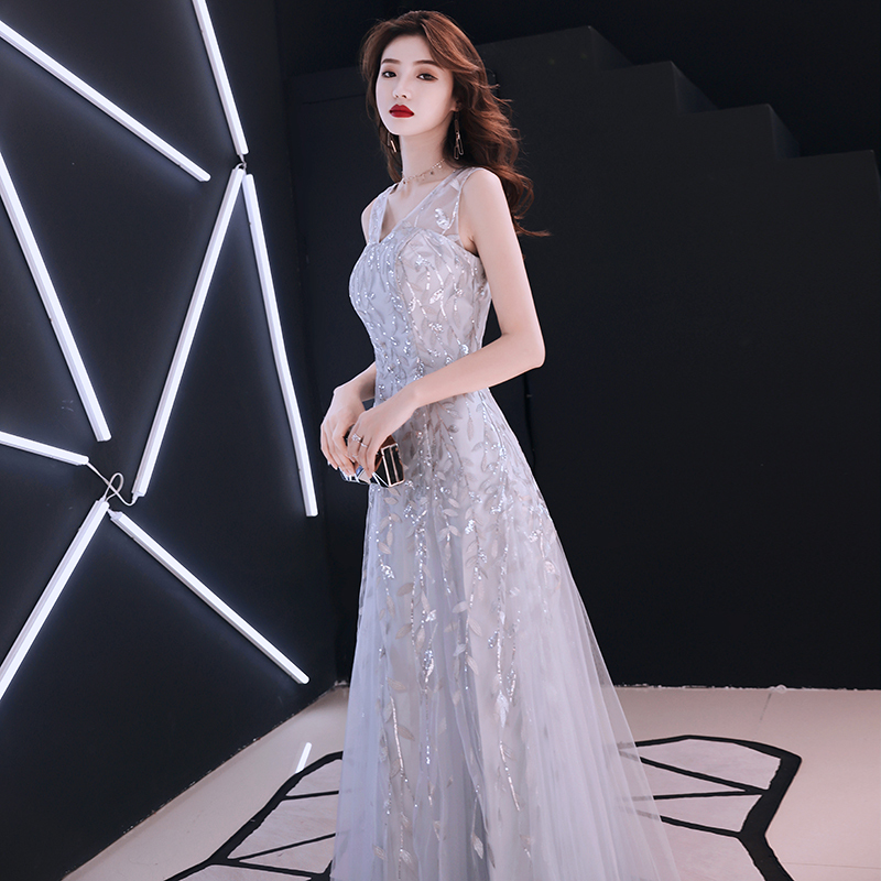 Gray Evening Dress for Women, Niche Light Luxury 2026 New Style, Banquet Elegant High-End Feel, Host Adult Ceremony Dress