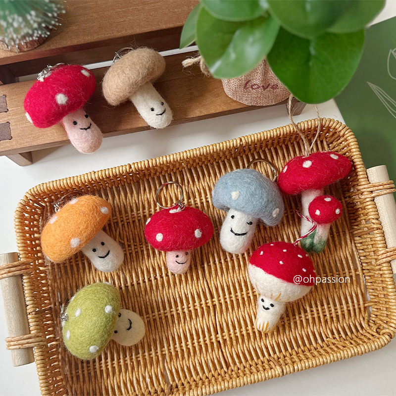 Ohpassion Wool Felt Bag Pendant Cute Plush Mushroom Doll Handmade Keychain Couple Accessories Ohpassion Wool Felt Bag Pendant Cute Plush Mushroom Doll Handmade Keychain Couple Accessories