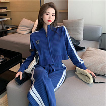 Tide Card 2022 New Fashion Temperament Suit Foreign Air Weight Reduction Short sexy Ruvel knit blouse Two sets