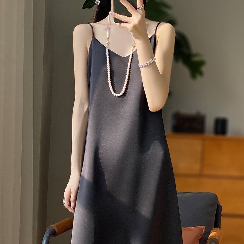 Dress 2026 New Style Women's Summer V-Neck Silk Strap Long Dress High-End Exquisite Elegant Satin Over-The-Knee Dress