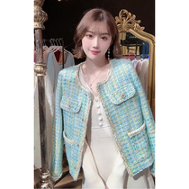 2021 autumn and winter New temperament small fragrant wind short coat light familiar design sense niche coat small woman thick