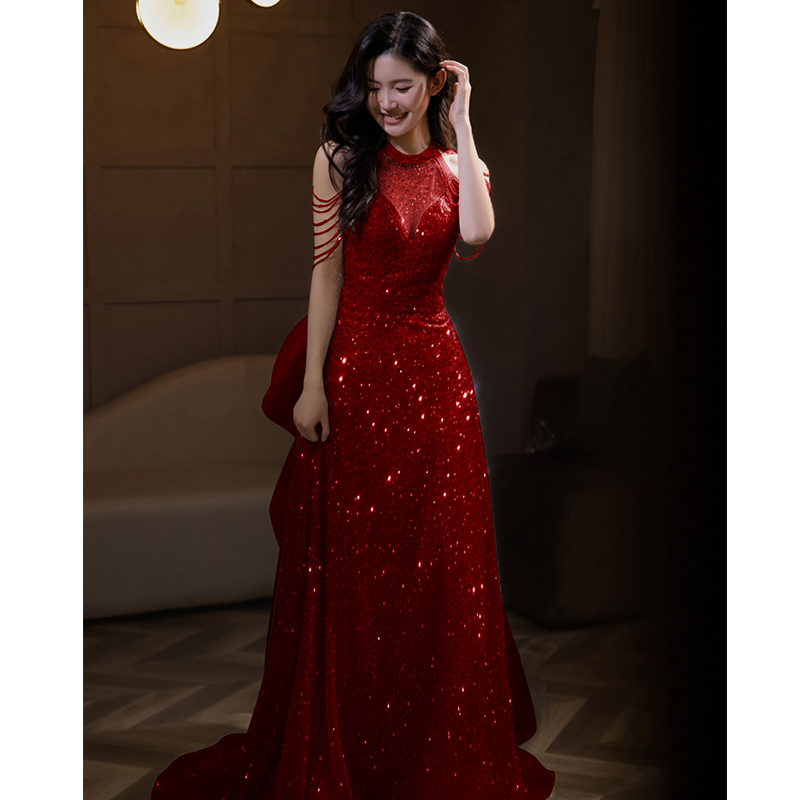  XS+The wine red dragged gold sprayed fabric slightly drops the powder and consciously shoots cautiously   + $3.15 