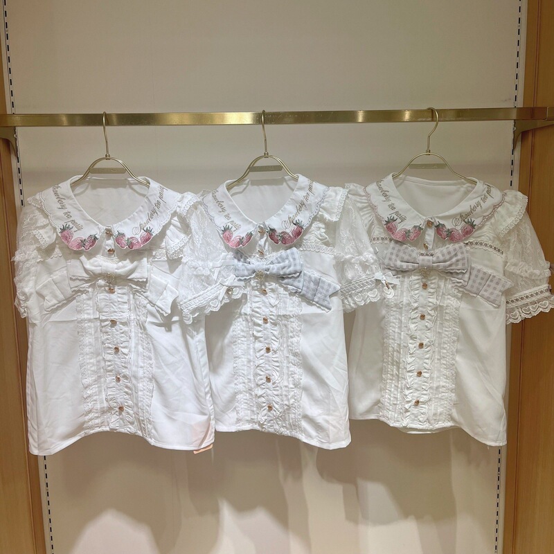 [Domestic Stock] Little Pig Daily Brand Lizlisa Plaid Bow Strawberry Embroidery Short-Sleeve Shirt